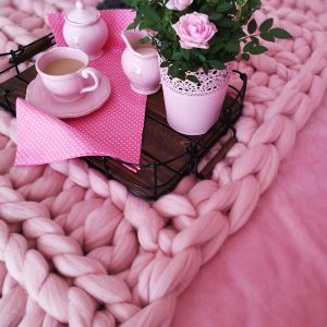 chunky large bedspread kids room