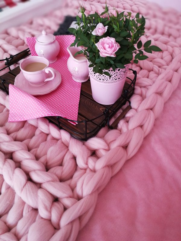 chunky large bedspread kids room