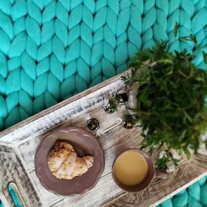 chunky small blanket room
